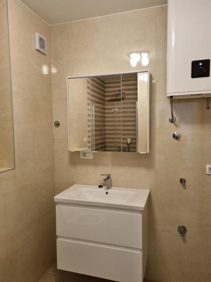 Luxury Apartment- Balcony- Private Rooftop And Jacuzzi- Common Pool Трогир Экстерьер фото